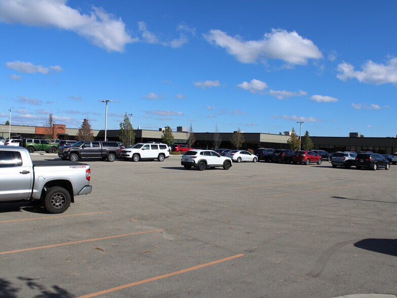 More Photos Of 101 Camelot Dr, Fond Du Lac Health Club For Sale