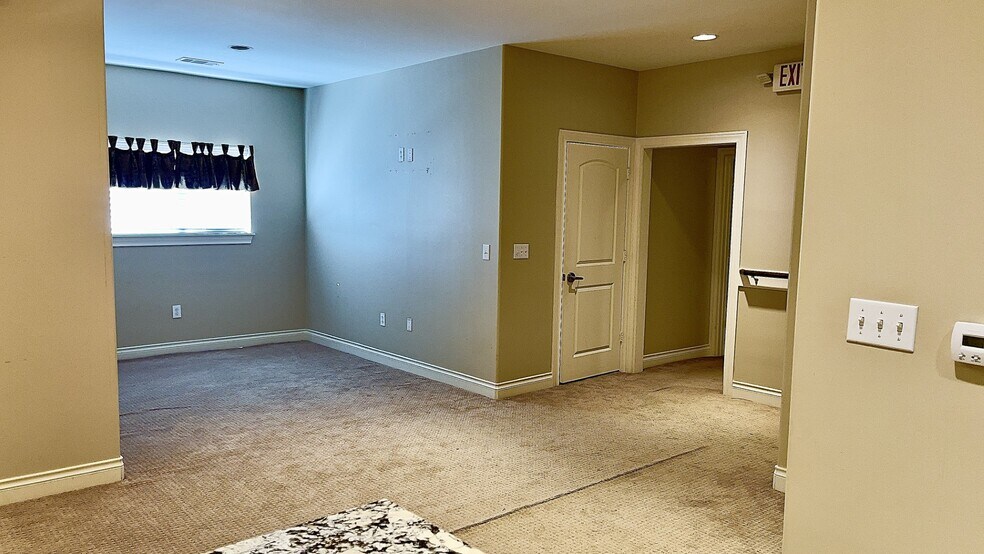 More Photos Of 21555 Provincial Blvd, Katy Office For Lease