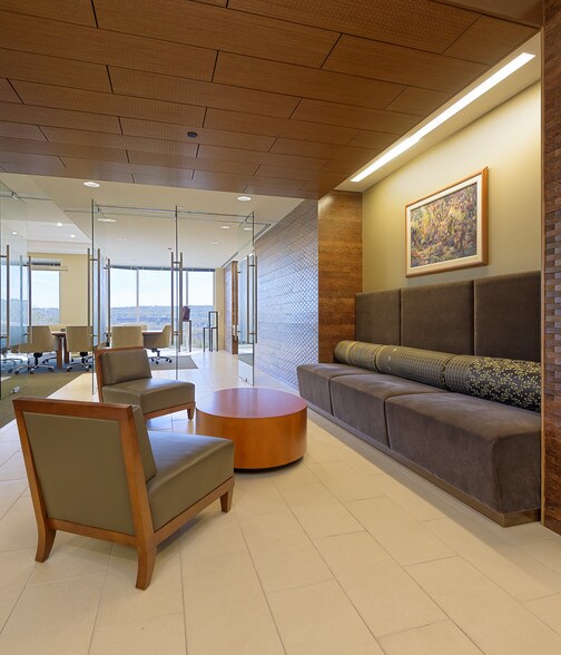 More Photos Of 3711 S MoPac Expy, Austin Office For Lease