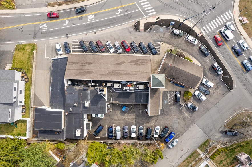 More Photos Of 313-321 Marrett Rd, Lexington Freestanding For Sale