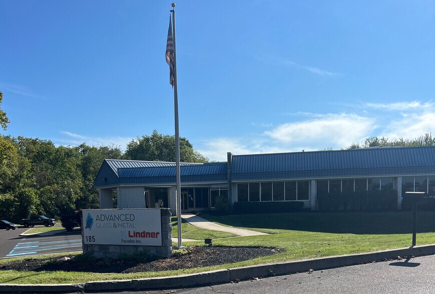 More Photos Of 185 Discovery Dr, Colmar Warehouse For Lease