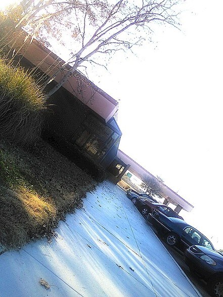 More Photos Of 1441 E Brooks Rd, Memphis Hotel For Sale