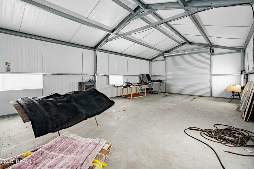 More Photos Of 1312 W Admiral Doyle Dr, New Iberia Industrial For Sale