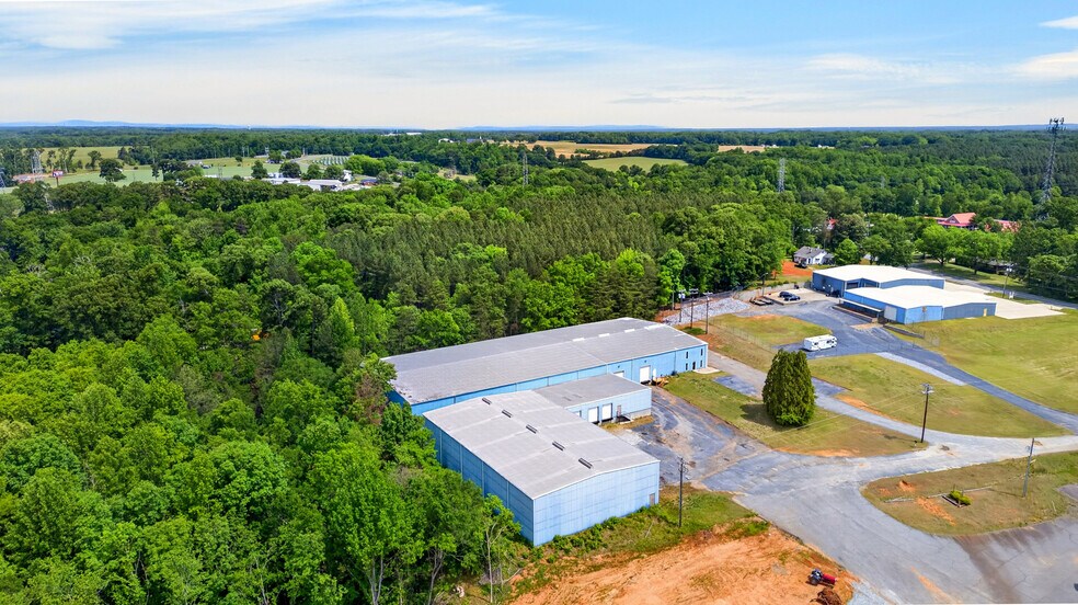 More Photos Of 725 Bryant Rd, Spartanburg Manufacturing For Sale