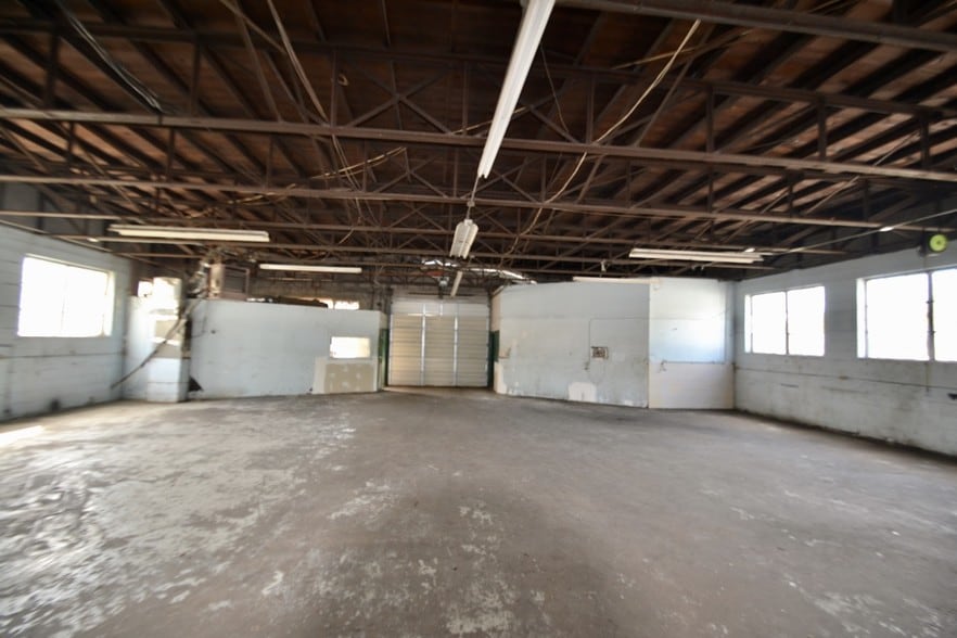 More Photos Of 4216 River Rd, Columbus Industrial For Sale