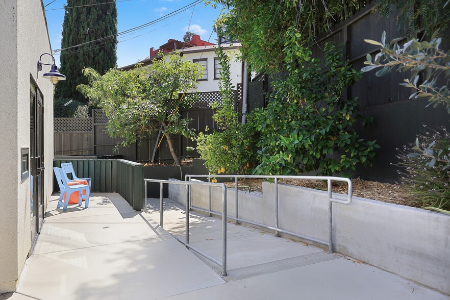 More Photos Of 1913-1915 Hyperion Ave, Los Angeles Loft Creative Space For Sale