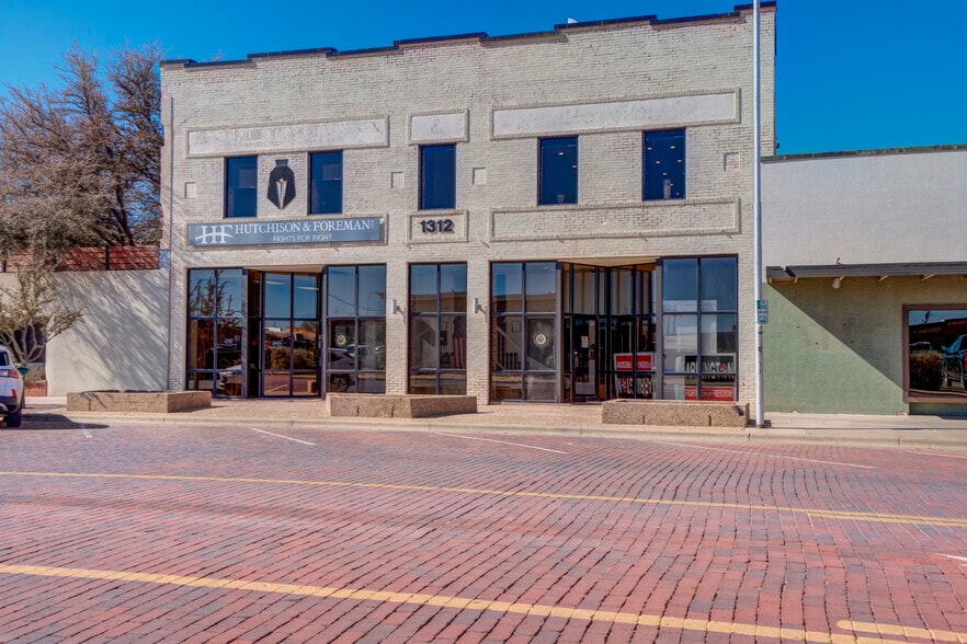 Primary Photo Of 1312 Texas Ave, Lubbock Office For Sale
