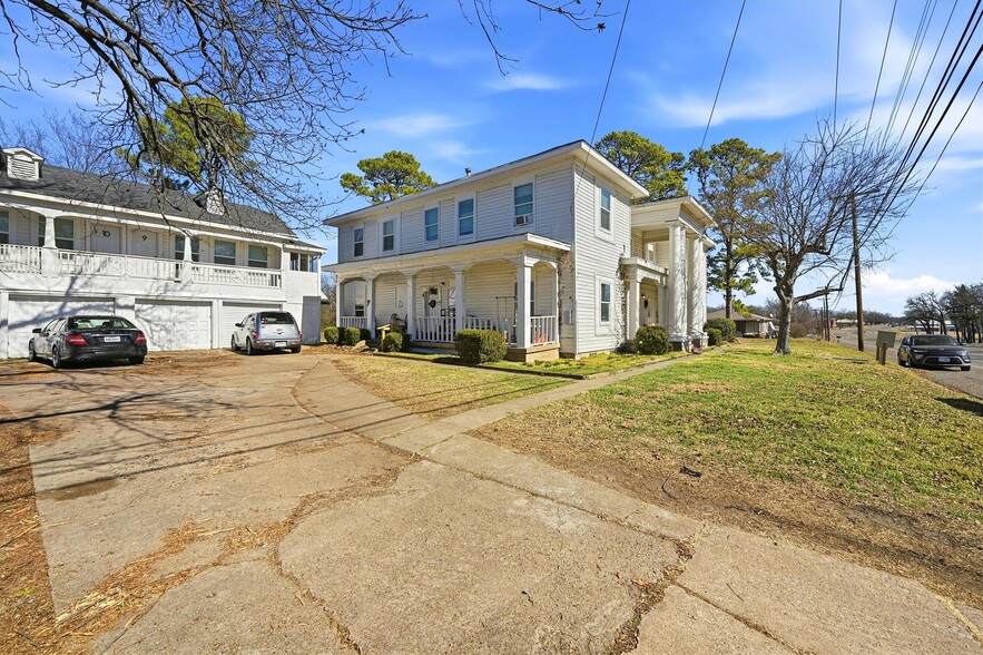 More Photos Of 3720 Sockwell Blvd, Greenville Apartments For Sale