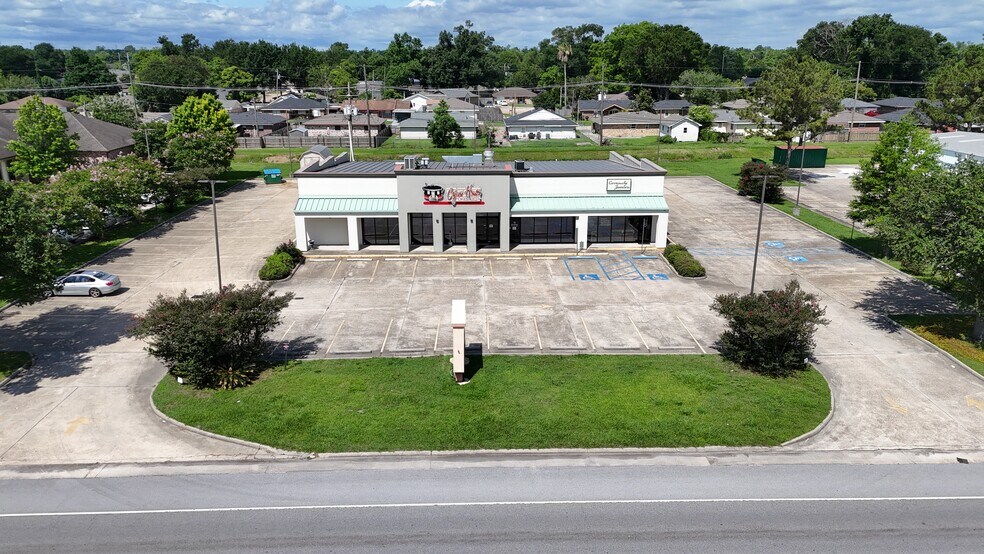 Primary Photo Of 405-409 Belle Terre Blvd, La Place Freestanding For Sale