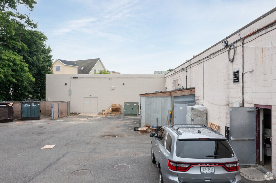 More Photos Of 349-355 Broadway, Amityville General Retail For Sale