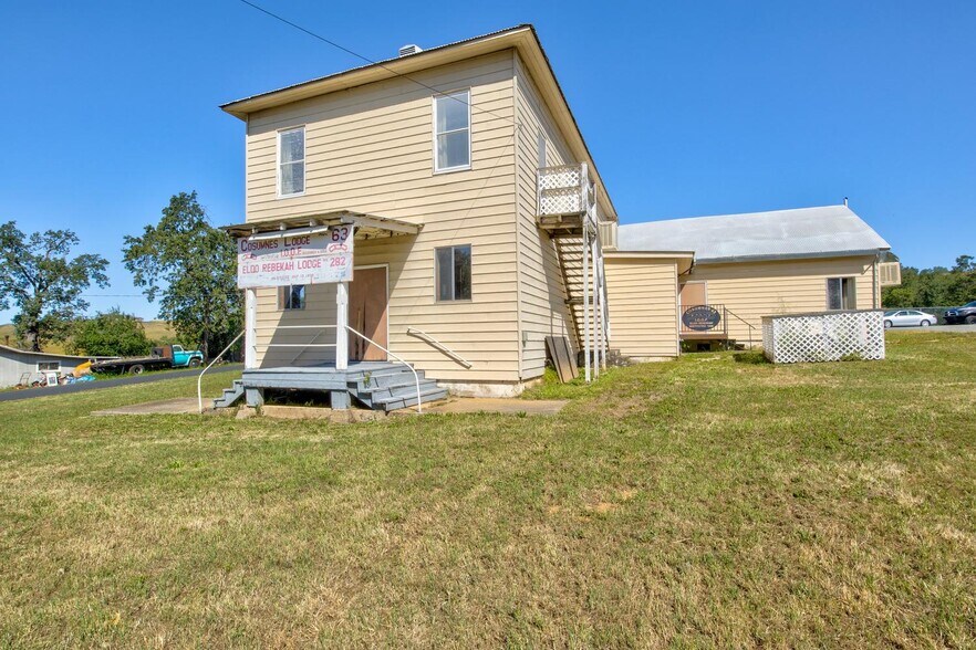 More Photos Of 7672 S Shingle Rd, Shingle Springs General Retail For Sale