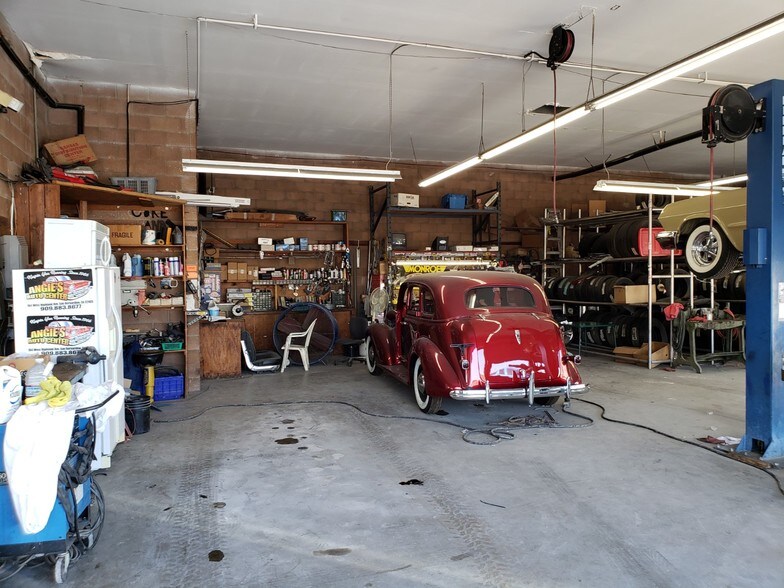 More Photos Of 164 W Highland Ave, San Bernardino Auto Repair For Lease