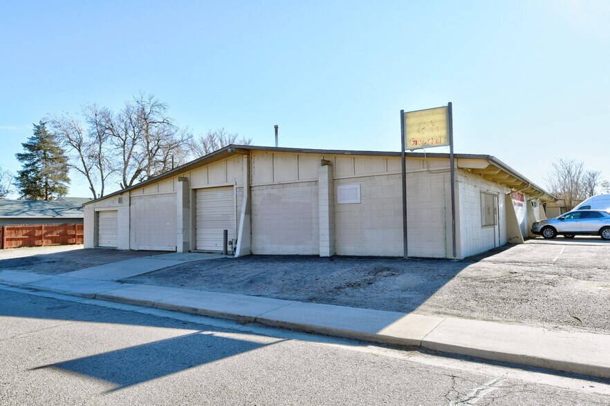 More Photos Of 6630 Monaco St, Commerce City Freestanding For Sale