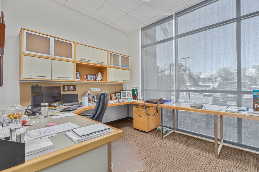 More Photos Of 4650 E Cotton Center Blvd, Phoenix Office For Lease