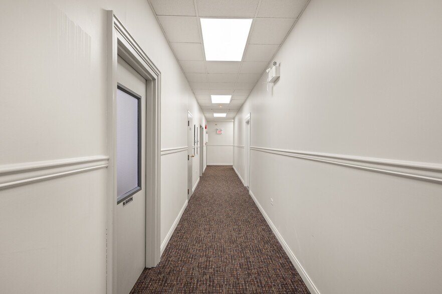 More Photos Of 33386 S Fraser Way, Abbotsford Freestanding For Sale