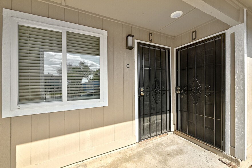 More Photos Of 6709 Wentworth Dr, Austin Apartments For Sale