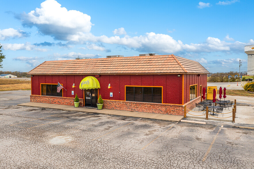 Primary Photo Of 15540 State Ave, Basehor Restaurant For Sale