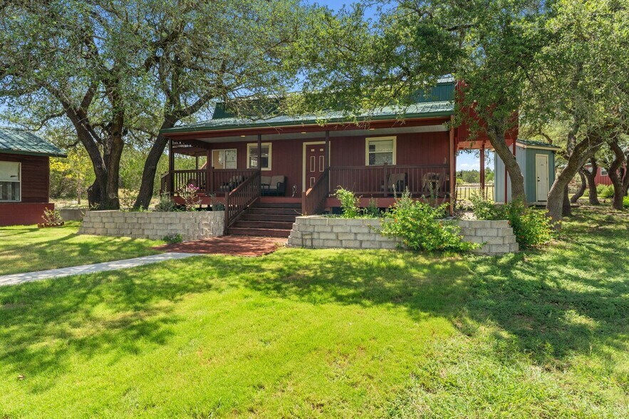 More Photos Of 4032 Ranch Road 3232, Johnson City Hotel For Sale