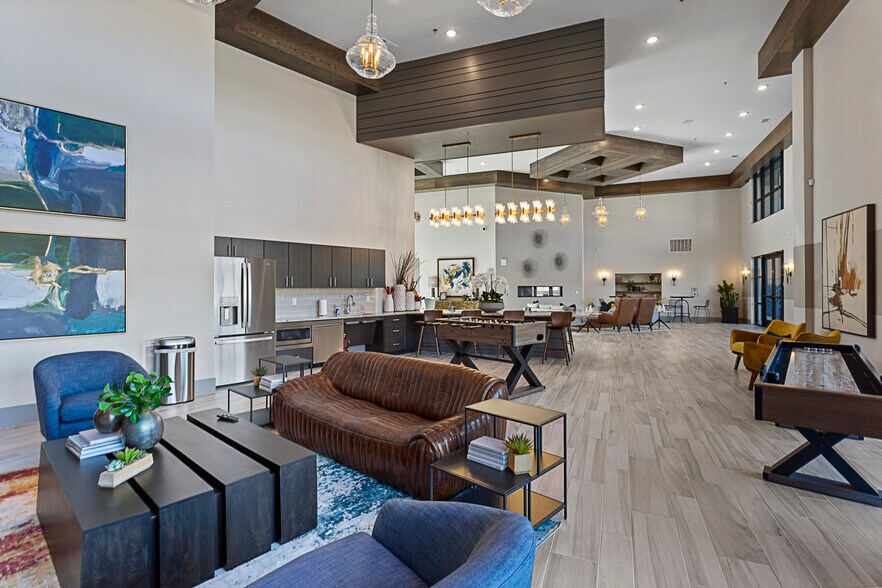 More Photos Of 900 Cinema Dr, Hudson Oaks Apartments For Lease