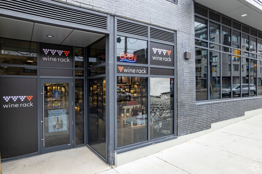 More Photos Of 2 Main St, Toronto Apartments For Lease