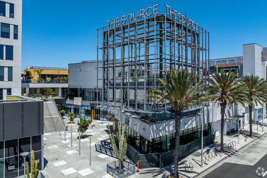 More Photos Of 6940 Beach Blvd, Buena Park Office For Lease