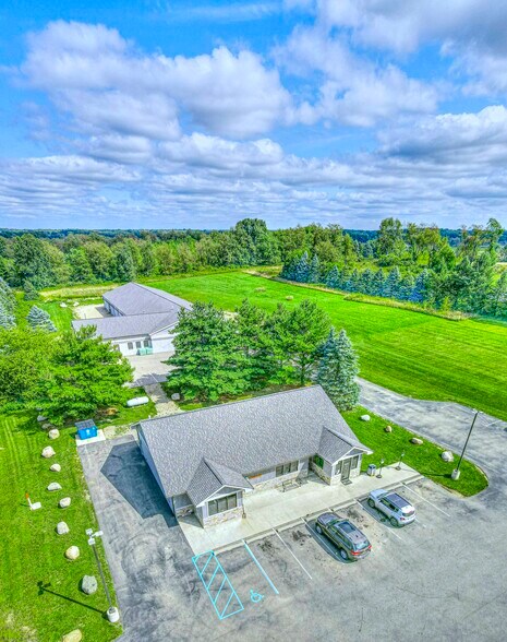 More Photos Of 2199 N Concord Rd, Parma Freestanding For Sale