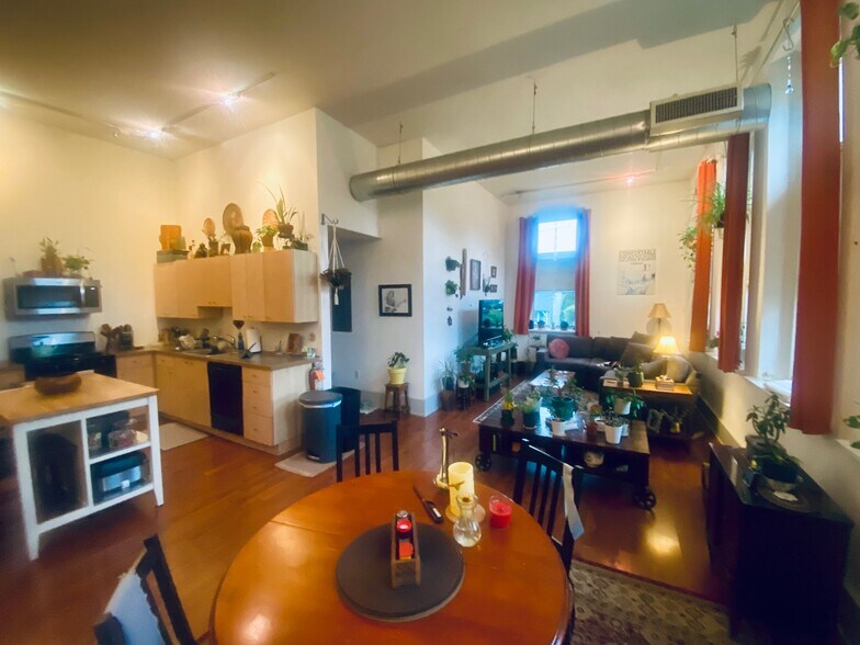 More Photos Of 6136 Magnolia Ave, Pennsauken Apartments For Sale