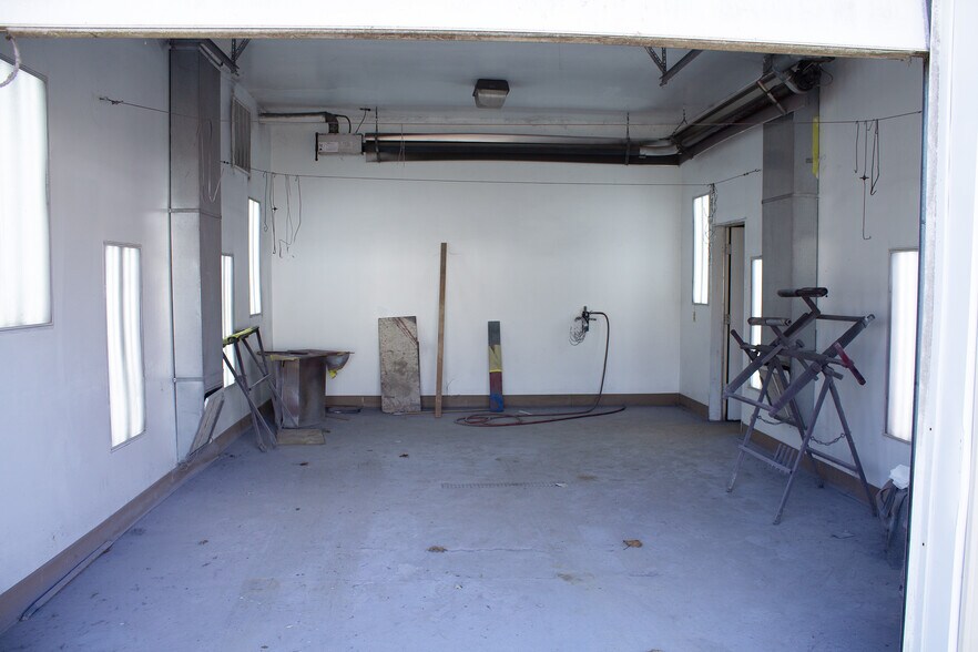 More Photos Of 5362 NY-41, Smithville Flats Industrial For Lease