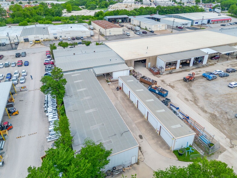 More Photos Of 5938 Eden Dr, Haltom City Warehouse For Lease