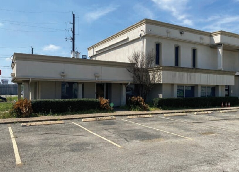 Primary Photo Of 1700 FM 1960 Rd W, Houston Religious Facility For Lease