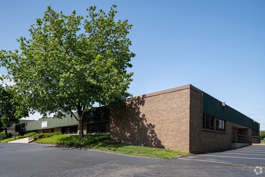 More Photos Of 10121 Paget Dr, Saint Louis Office For Lease