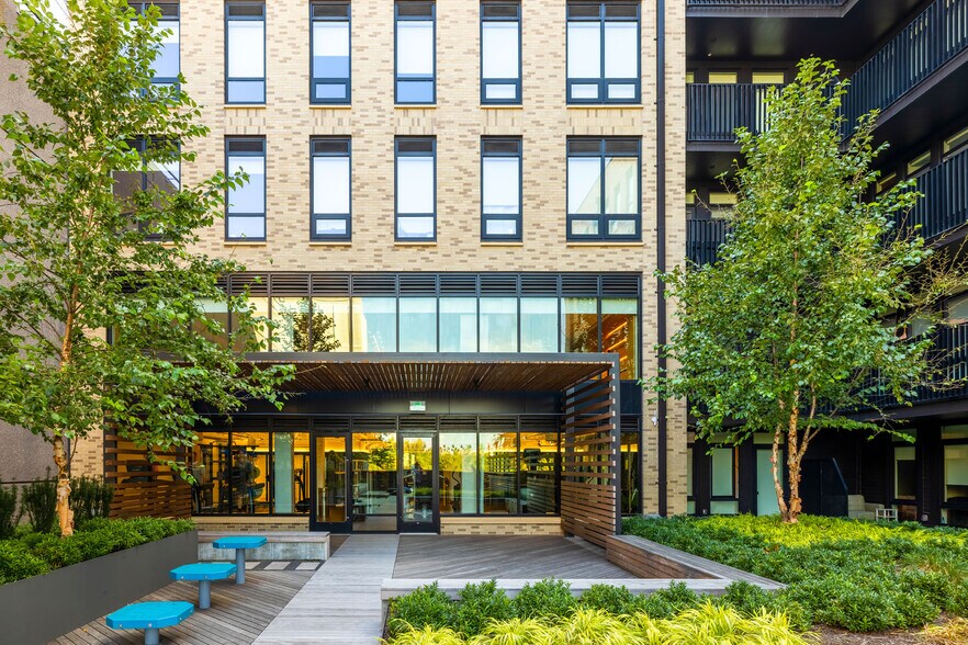 More Photos Of 2025 Fulton Pl, Reston Multifamily For Sale