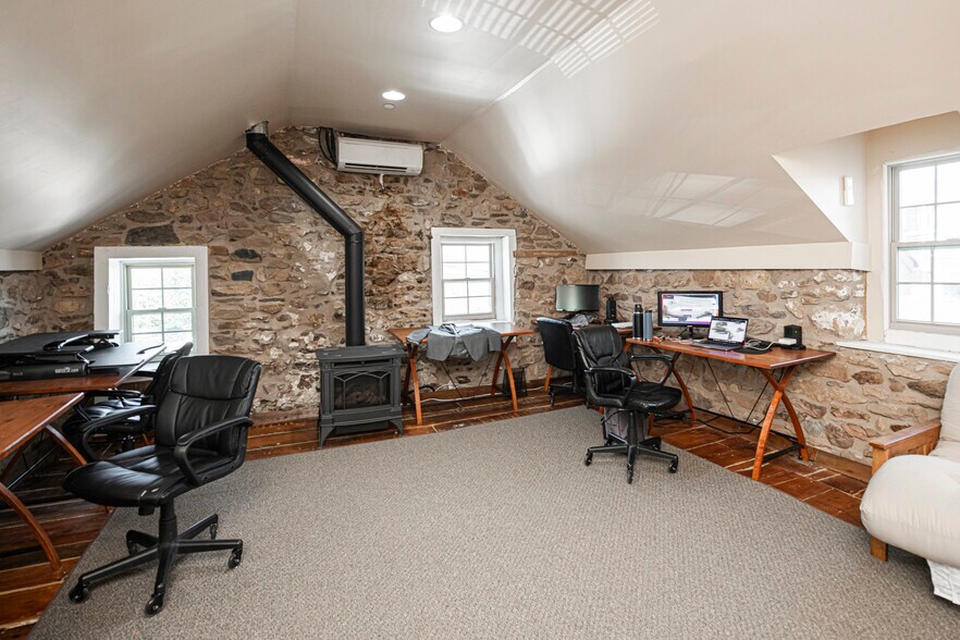More Photos Of 10 N Main St, Phoenixville Medical For Sale