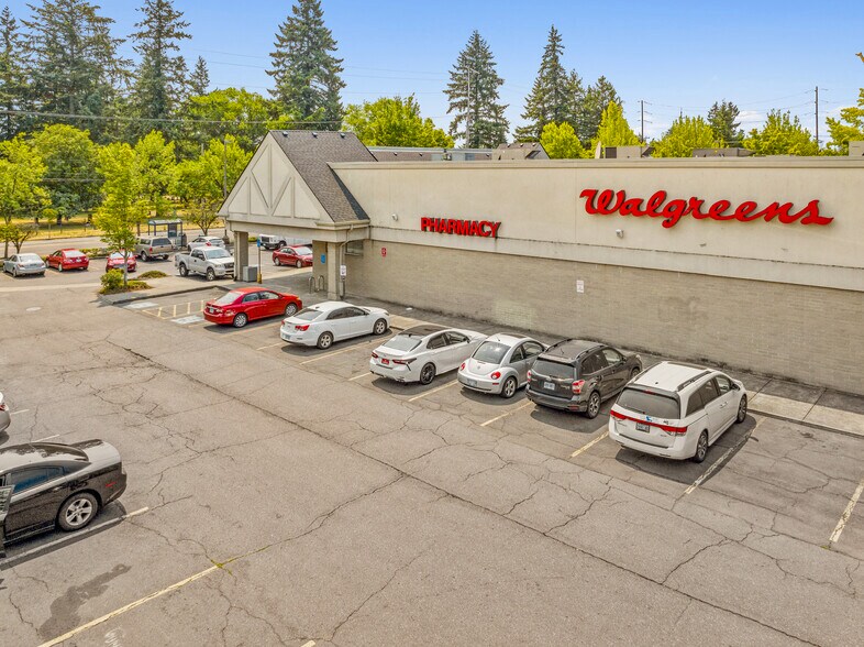 More Photos Of 4325 SE 82nd Ave, Portland Drugstore For Sale