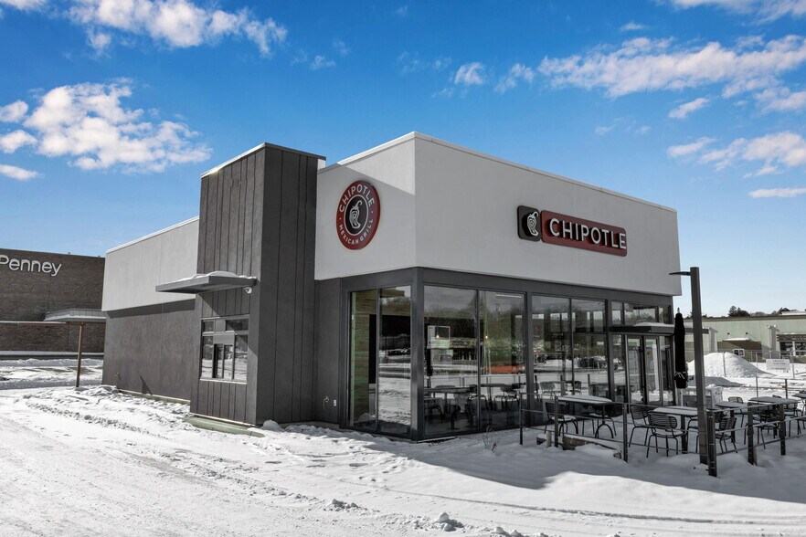 More Photos Of 314 E Fairmount Ave, Lakewood Fast Food For Sale