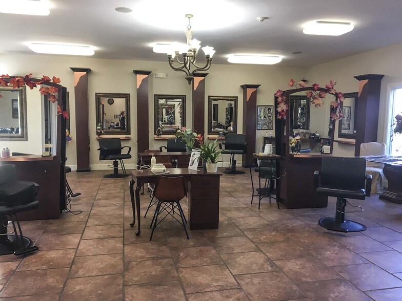 More Photos Of 8035 Greiner Rd, Williamsville Storefront Retail Office For Sale