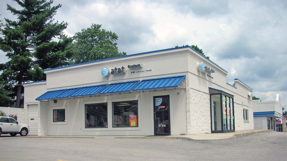 Primary Photo Of 10315 Watson Rd, Saint Louis Freestanding For Lease