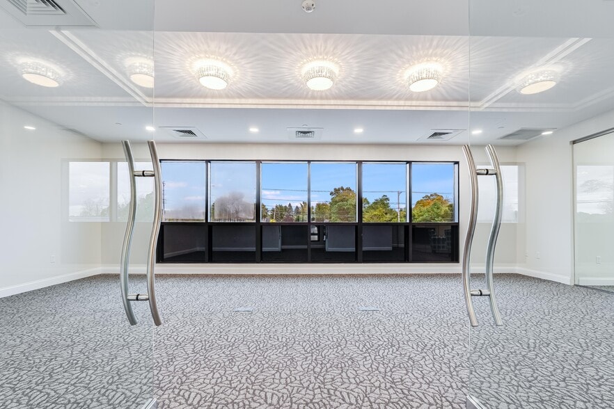 More Photos Of 1274 Osgood St, North Andover Office For Lease