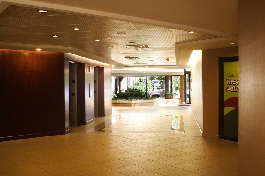 More Photos Of 2470 Windy Hill Rd SE, Marietta Office For Lease