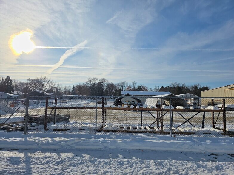 More Photos Of 350 N Dewey Ave, Reedsburg Industrial For Sale