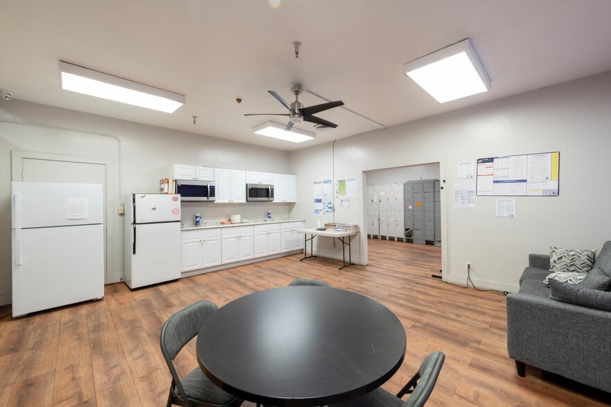 More Photos Of 2507 S 300 W, Salt Lake City Warehouse For Lease