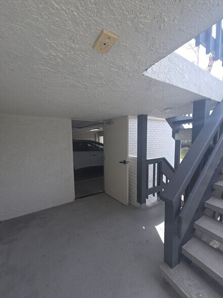 More Photos Of 471 N Old Newport Blvd, Newport Beach Medical For Lease