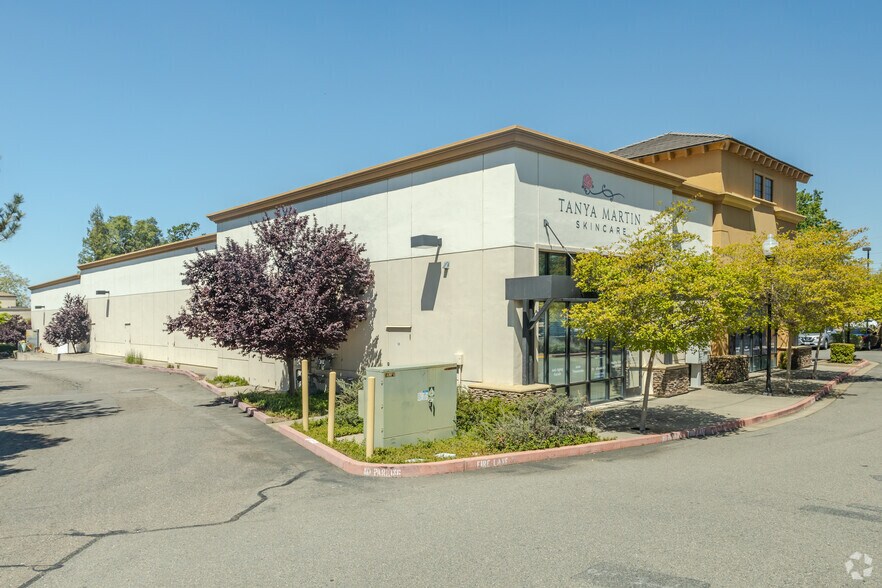 More Photos Of 199 Blue Ravine Rd, Folsom Freestanding For Lease