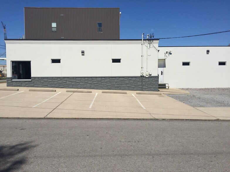 More Photos Of 1161 E Main St, Chattanooga Office For Lease