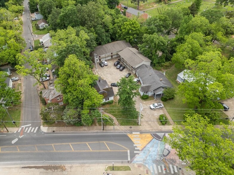 More Photos Of 522 & 524 University Dr, Starkville Apartments For Sale