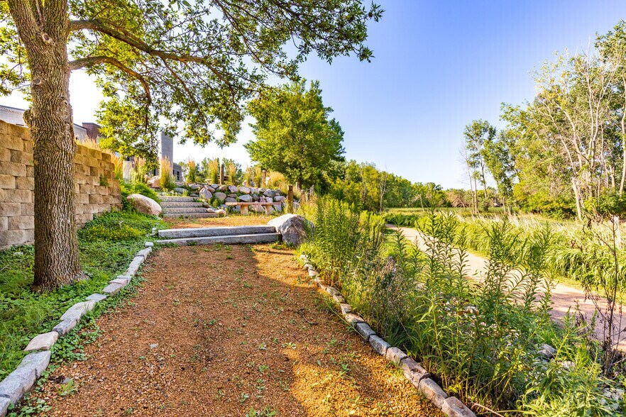 More Photos Of 5852-5870 Baker Rd, Minnetonka Unknown For Lease