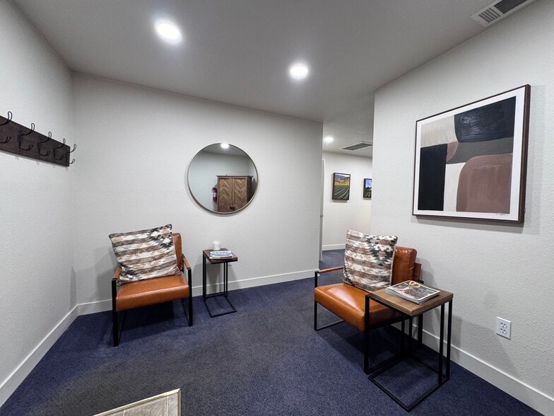 More Photos Of 1936 Shasta St, Redding Office For Sale
