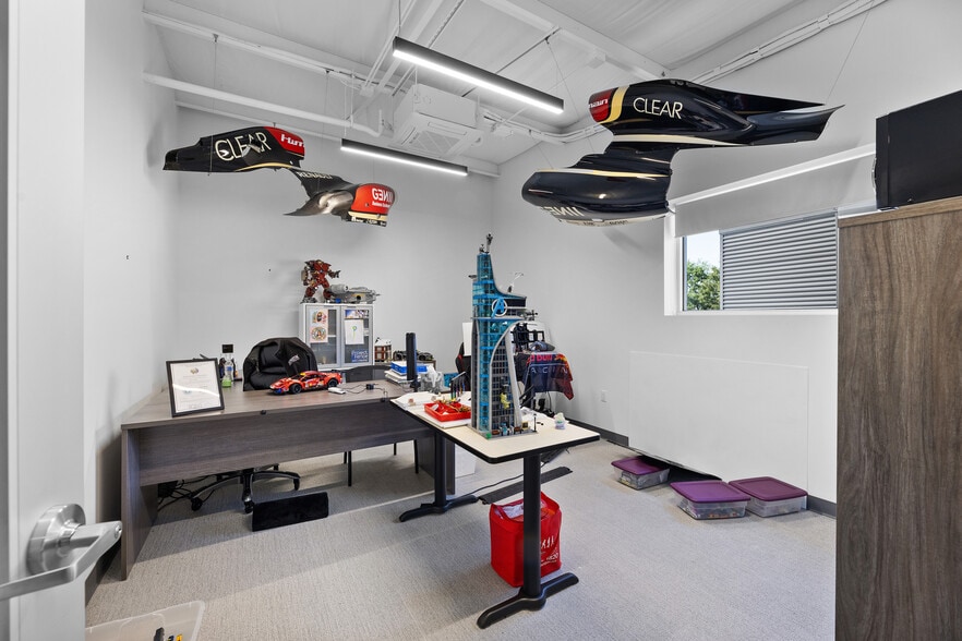 More Photos Of 12724 Cypress Valley Rd, Cypress Warehouse For Lease