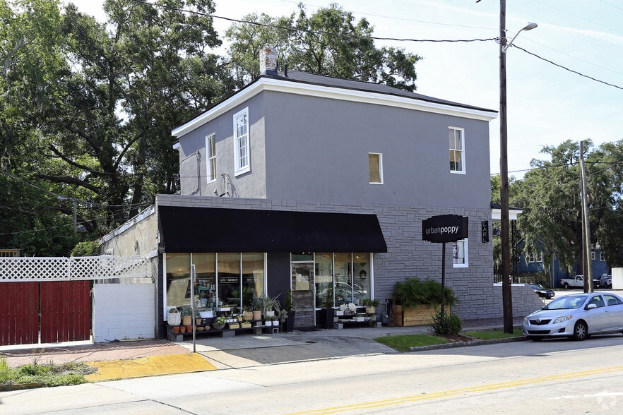 More Photos Of 2312 Abercorn St, Savannah Storefront Retail Residential For Sale
