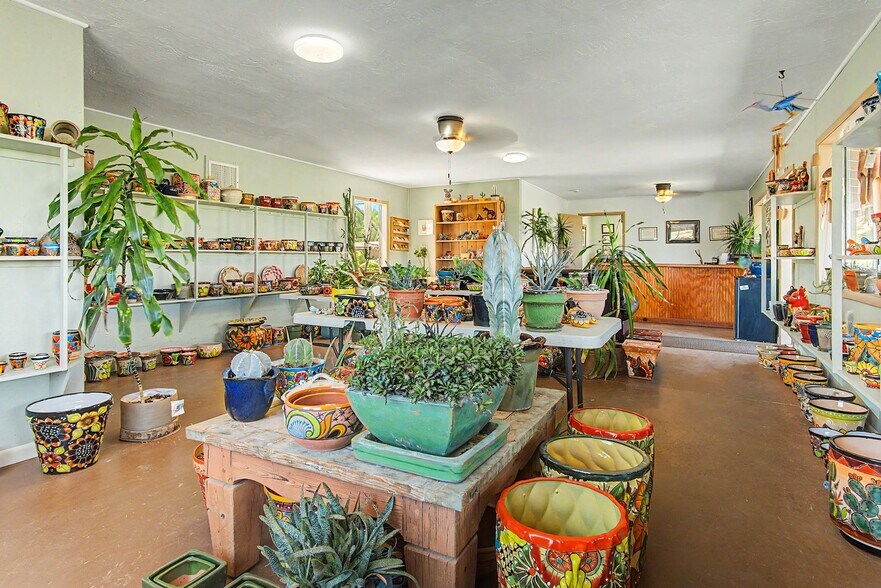 More Photos Of 1011 Wildhorse ln, Clarkdale Specialty For Sale